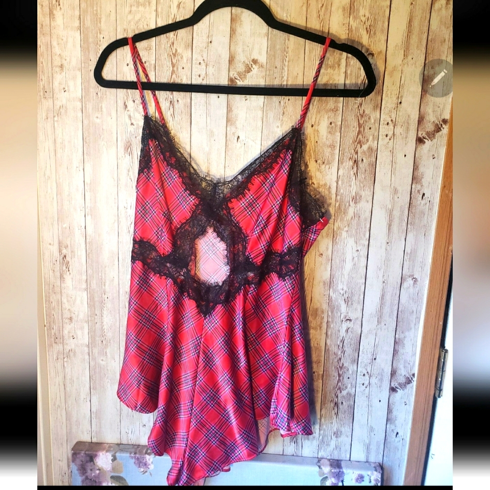 VICTORIA SECRET PLAID ROMPER